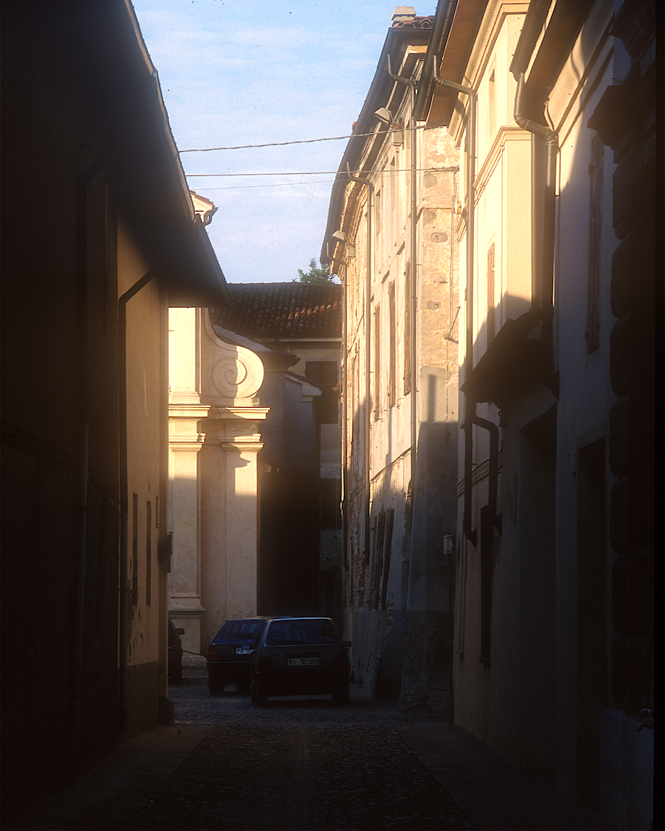 Sabionetta: Entrance Gate photo Thomas Deckker 1995