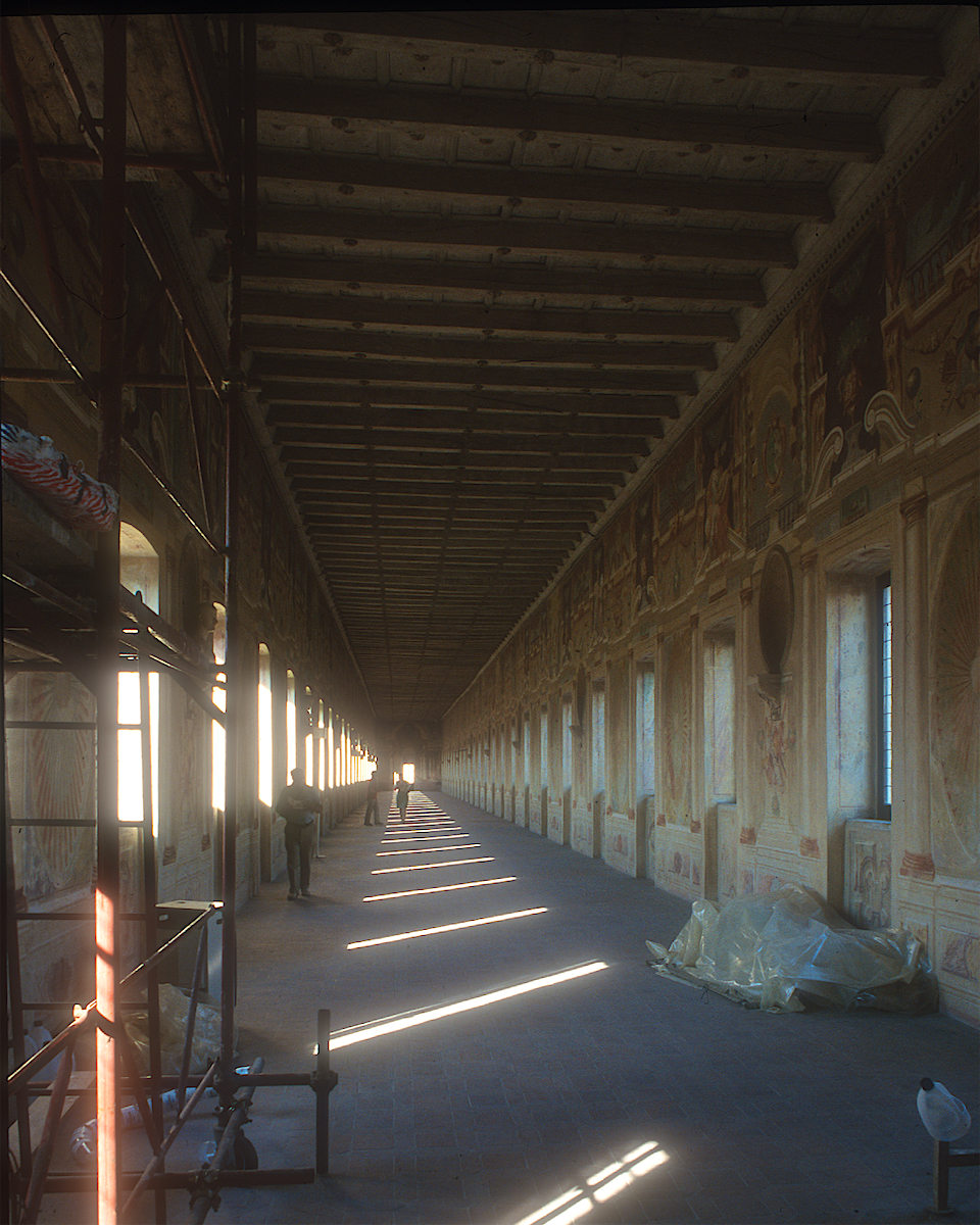 Sabionetta: Entrance Gate photo Thomas Deckker 1995