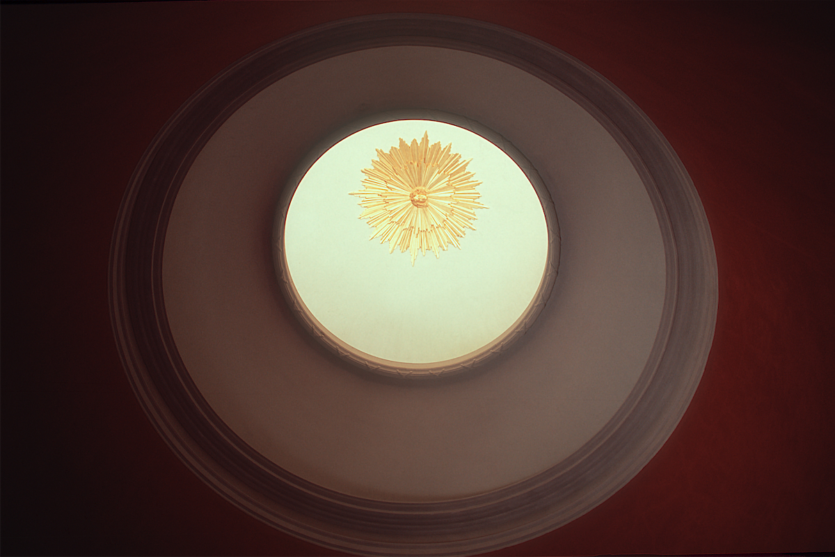 Temple of Apollo, Stourhead, view through the occulus of the inner dome to the roundel of the sun on the upper dome © Thomas Deckker 2013