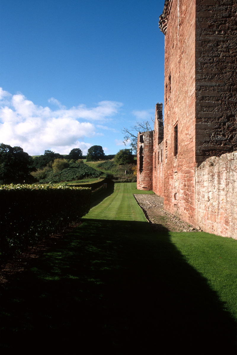 Edzell photo © Thomas Deckker 2007